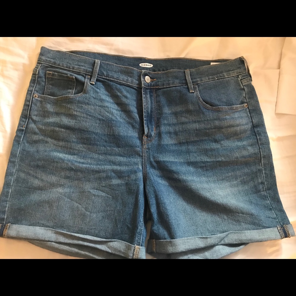 Old Navy Mid Rose Denim Shorts 5 Inch Inseam